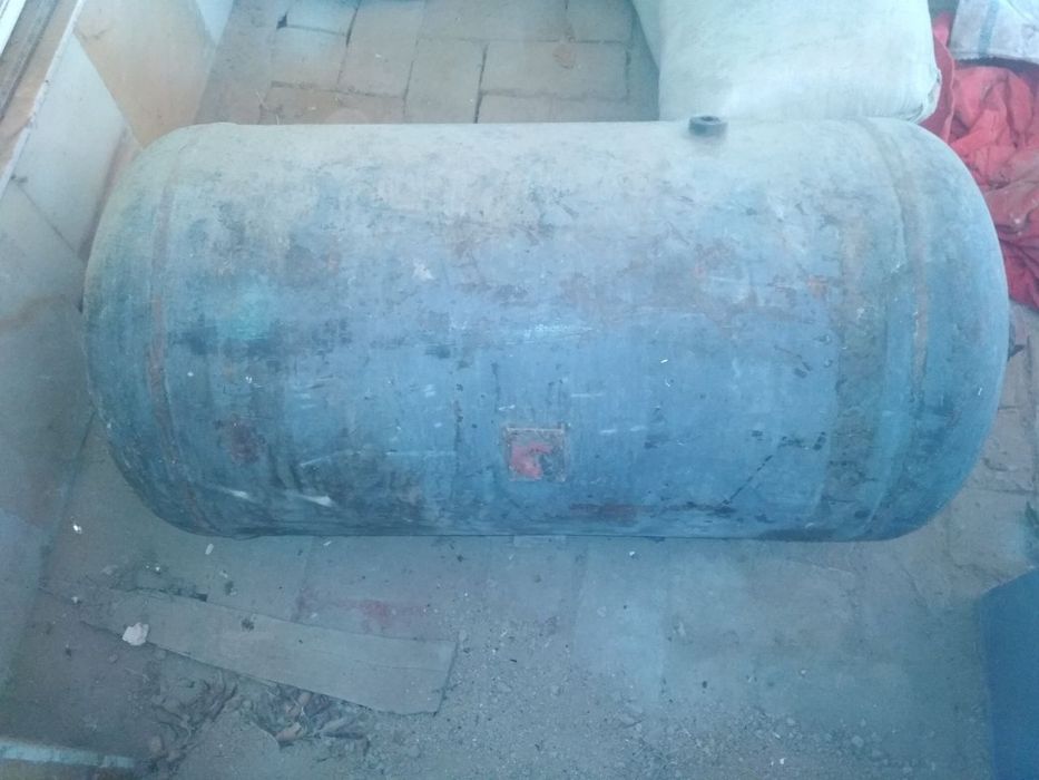 Бачок сотилади холати яхши янгидай турипти