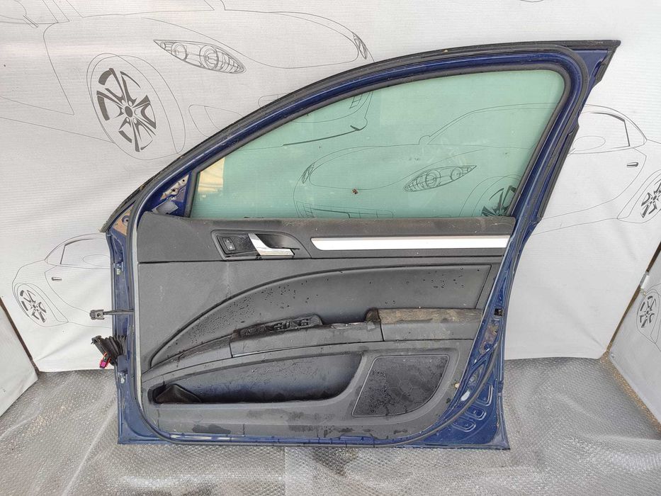 Ușă Față Dreapta Skoda Superb B6 3T Break Albastru Z5 / F5A 3T0831056 2010 / [2008-2015] / (11V)