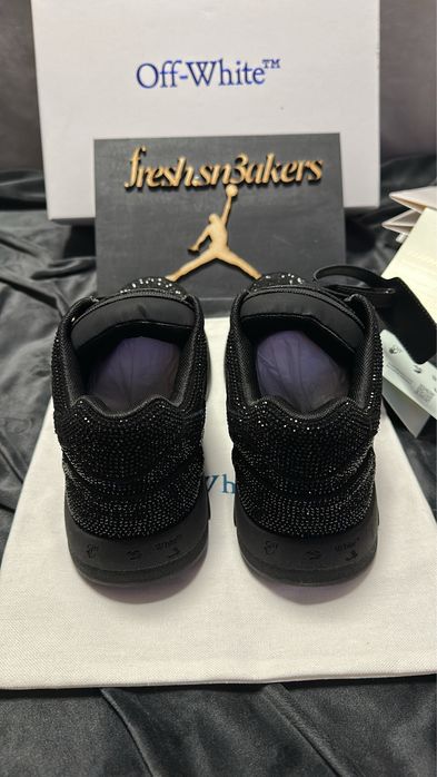 Off White Out Of Office Black Diamonds (size 43)