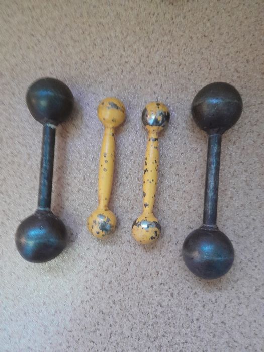 Продаются гантели