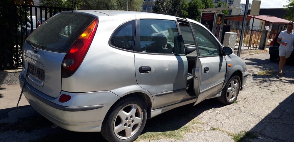 Nissan Almera Tino 2.2di