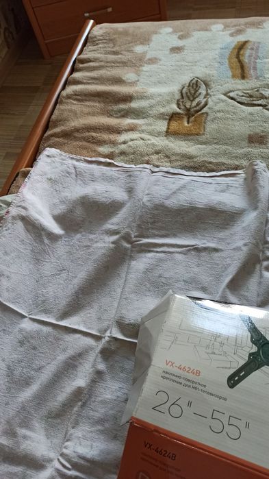 Держатель для телевизора хороший новый