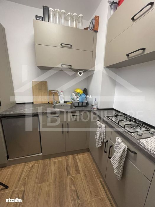 Garsoniera, 25 mp, decomandata, Zona Shopping City