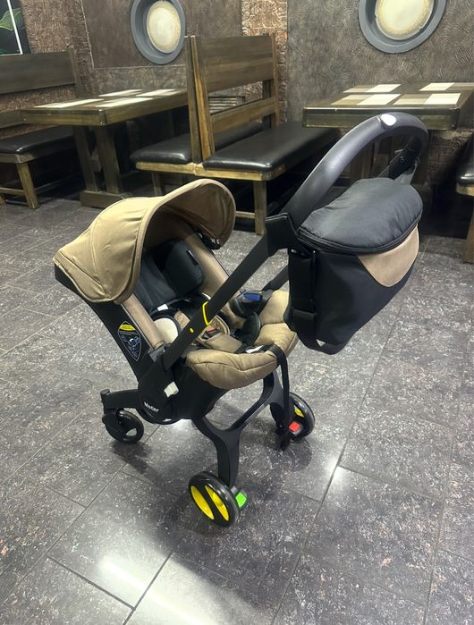 Коляска автолюлька