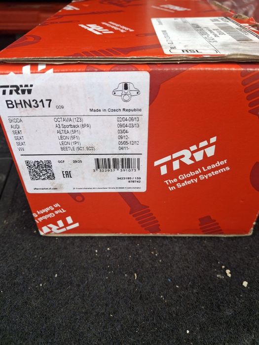 Etrier frână TRW axa spate stânga VW Golf 6