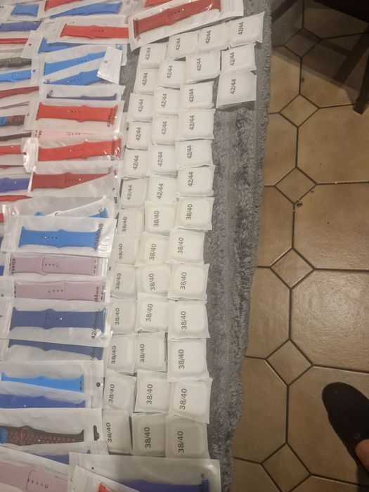Vand curele pentru toate modelele de ceasuri smart, samsung,apple,etc