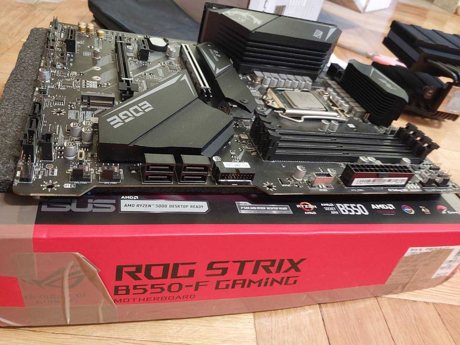Intel Core i7 10700KF + MSI Z490 Gaming Edge Wi-Fi