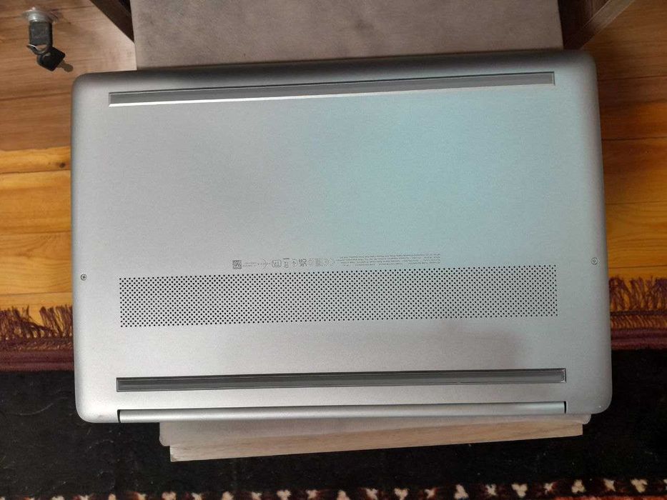 Notebook HP CORE i3 12 Pakaleniya 8 ozu 256 gigabayt SSDR
