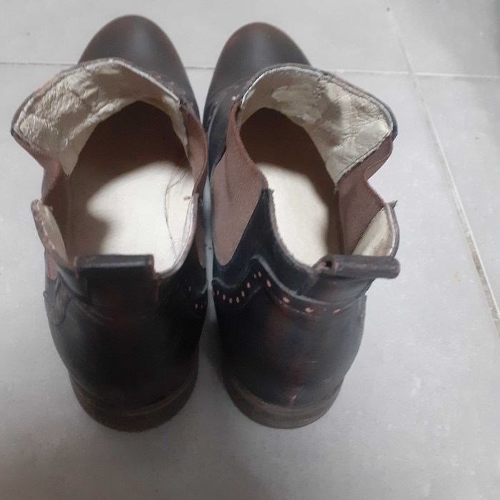 Vand ghete dama Marelbo din piele, stare foarte buna, pret 70 lei