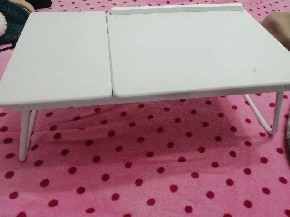 Masa laptop in stare foarte buna