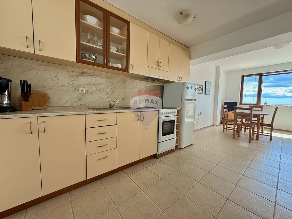 Продава се Тристаен апартамент в Балчик - 127 кв.м за 562 €/кв.м - Снимка #5