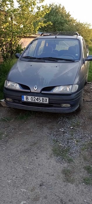 Продавам Рено Сценик