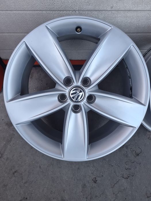 Оригинални джанти за ФОЛКСВАГЕН VW AUDI SEAT SKODA R17 5x100 ET46 7J