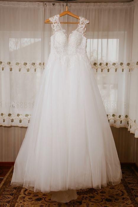 Дизайнерское свадебное платье