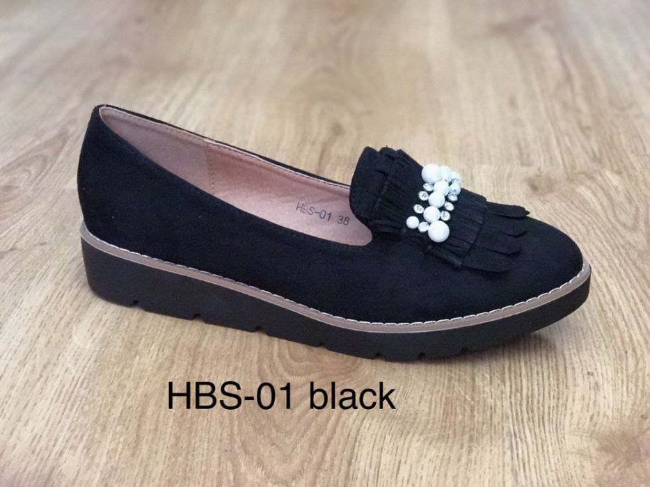 Дамски обувки на равна подметка в розово и черно с перли