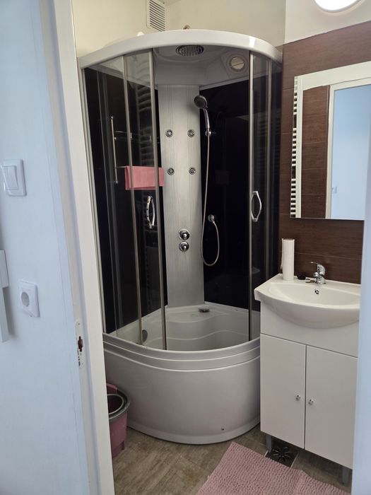 Garsoniera de inchiriat