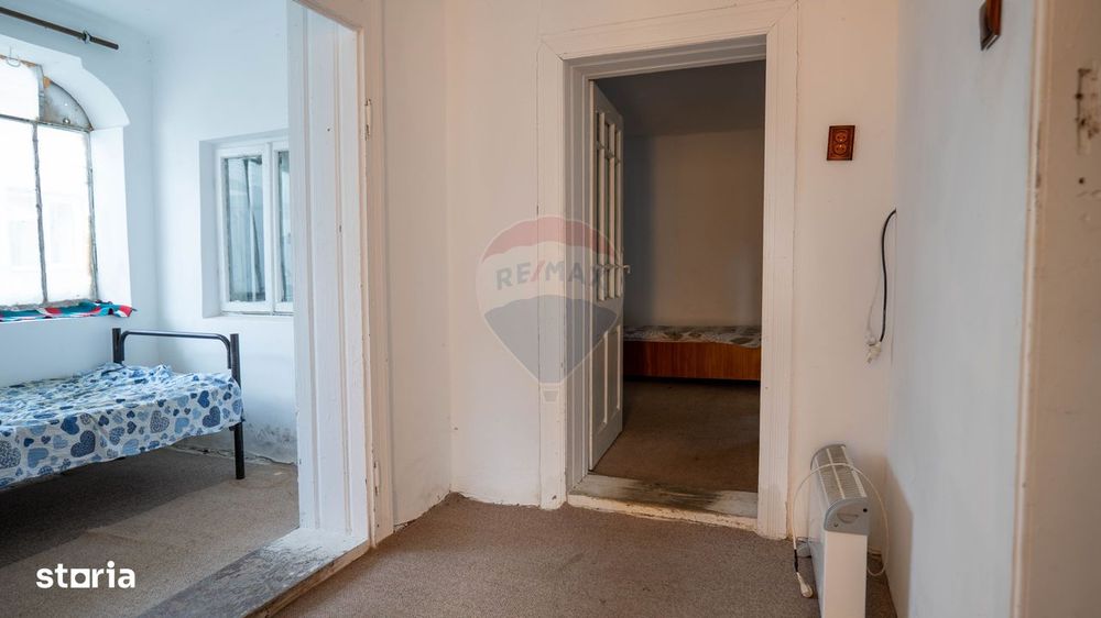 Vanzare casa si teren intravilan, langa A1 - Ungureni/ jd. Dambovita