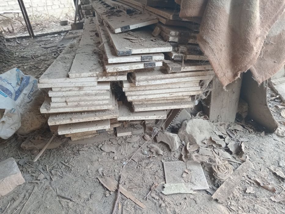 Доски в хорошем состоянии.