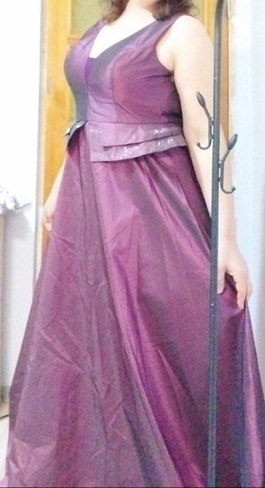 Вечернее платье (новое) 46 размер