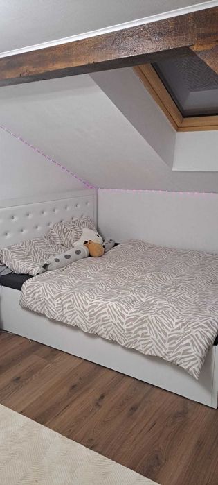 Vând apartament 4 camere 85 mp 2 bai decomandat centrala termica in condensare ariston