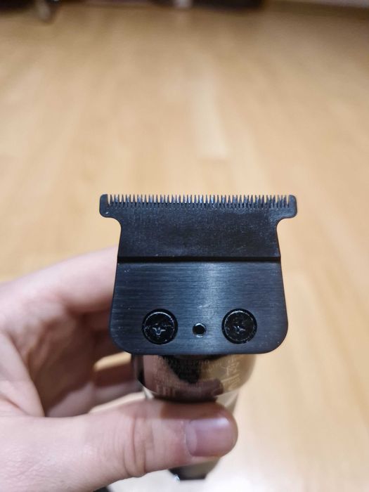 Mașină de contur BaBylissPro Skeleton FX787G Gunsteel fara fir