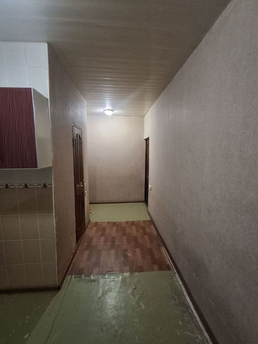 Ibn sino 2. 1xonali kvartira srochna sotiladi.