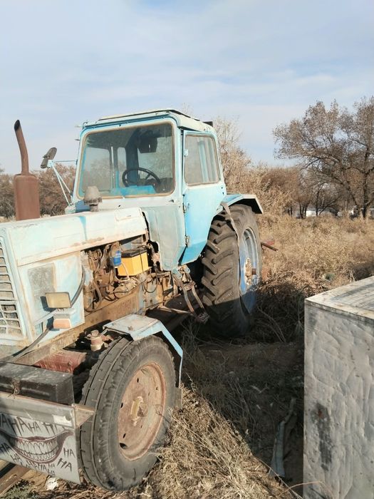 Продам трактор срочно