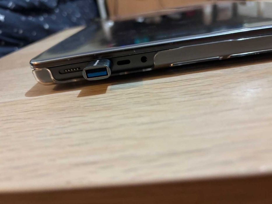 MacBook Pro M5 Pro – Почти като нов + Подарък калъф + батерия
