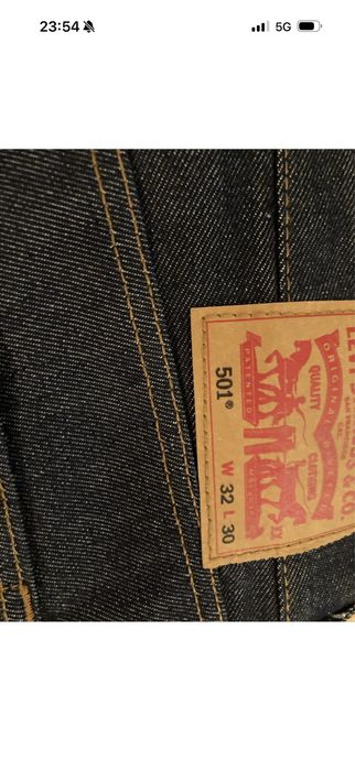 Levis новые джинсы 32/30 размер