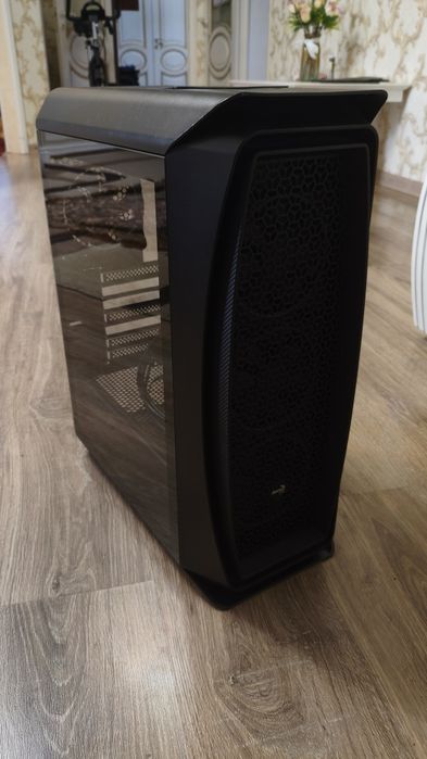 Продам корпус для ПК Aero One Eclipse-G-BK-v1