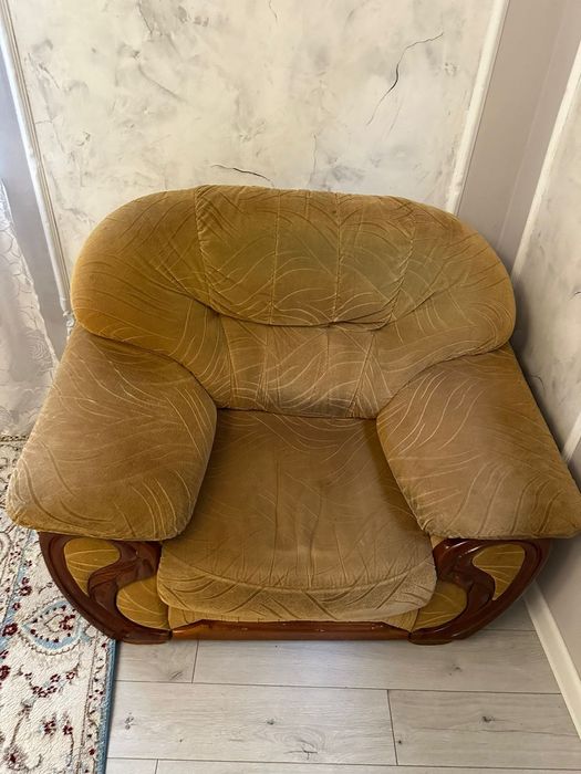 Кресло большое  антиквариат