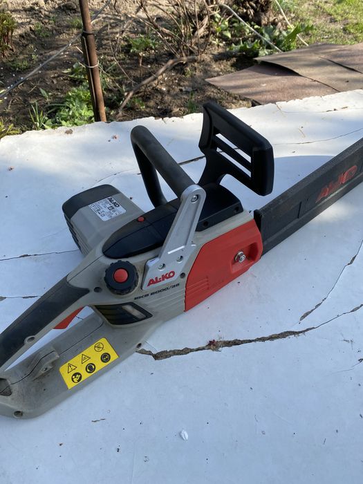 Продам электропилу