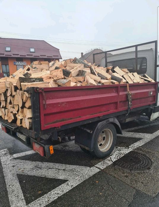 Vând lemne tăiate bocuri și crepate