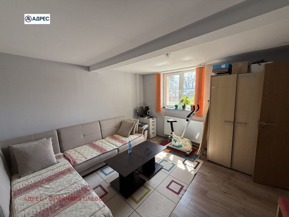 Продава се Къща в с. Згалево, Област Плевен - 120 кв.м за 633 €/кв.м - Снимка #9