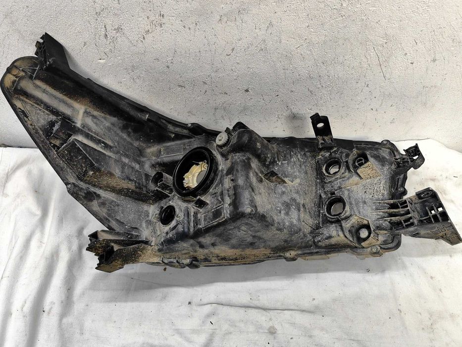 Оригинален фар Тойота Toyota Hilux