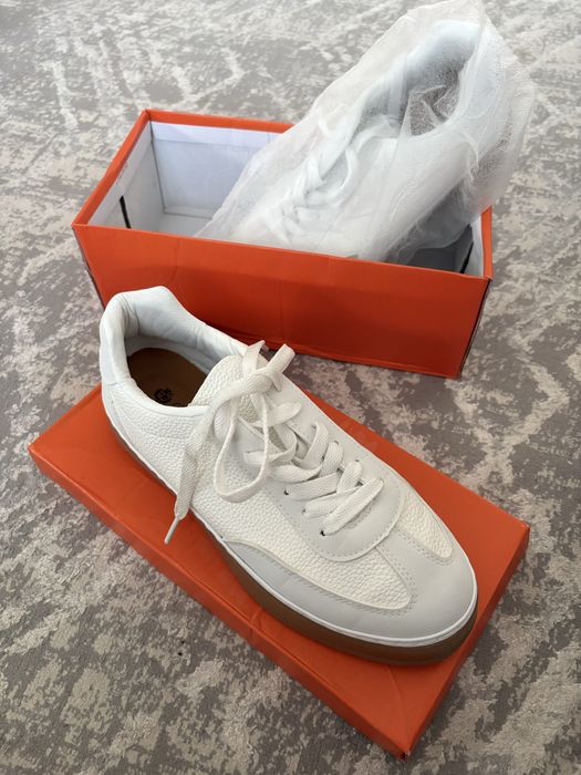 Продам кеды