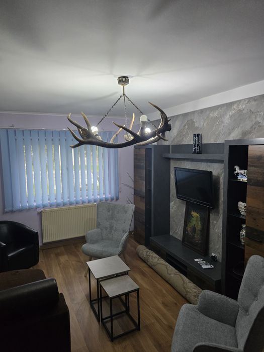 Inchiriez apartament 3 camere