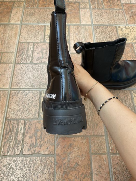 Кожени боти Love Moschino