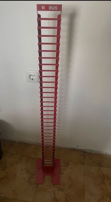 Вертикална стойка за CD