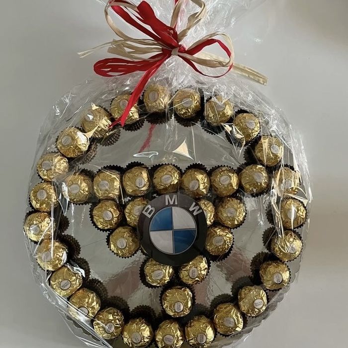 Подаръчен волан с бонбони  и др. лакомства