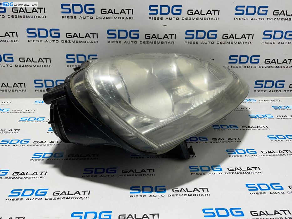 Far Dreapta FARA Xenon Volkswagen Golf 5 Break Combi Variant 2004 - 2008 Cod 1K6941006Q [L2436] (Ureche Lipsa) [AV3133]