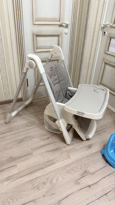 Детский столик в отличном состоянии