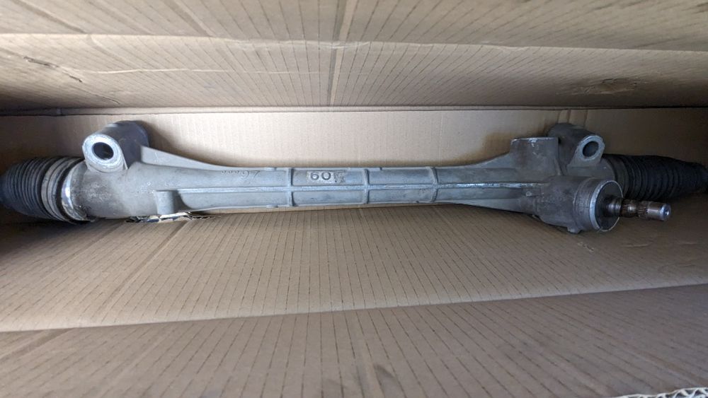 Кормилна рейка и термостат за Тойота Приус 2010