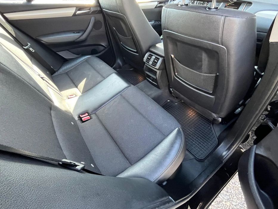 BMW X3 Keyless Entry/go,Scaune incalzite,Climatronic,Navi,Semi piele