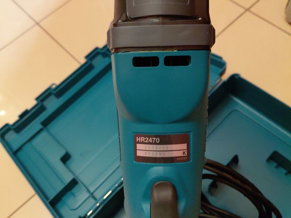 Перфоратор MAKITA