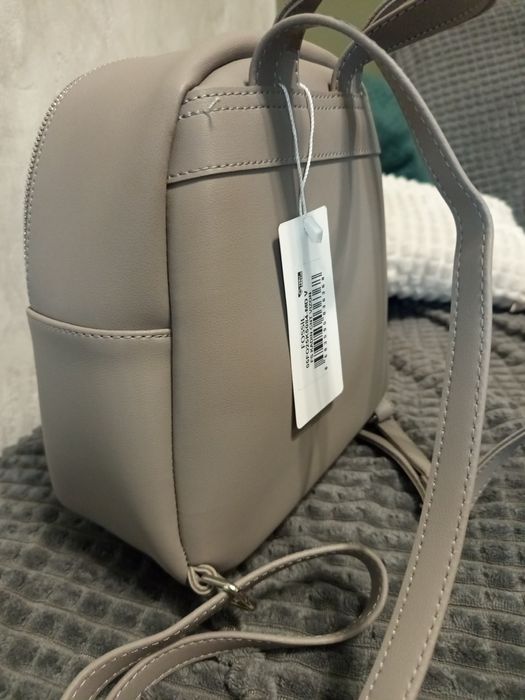 Нова дамска раница