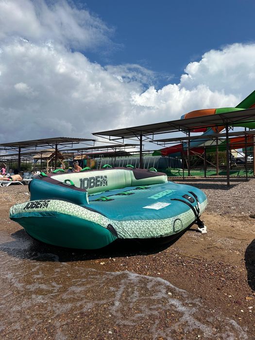 Jobe диваны в хорошем состоянии