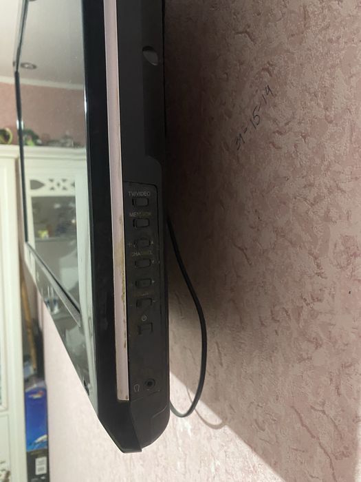 Продам телевизор JVS