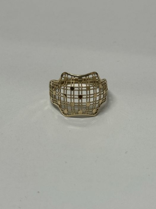 златен дамски пръстен 1.42гр 14к 585