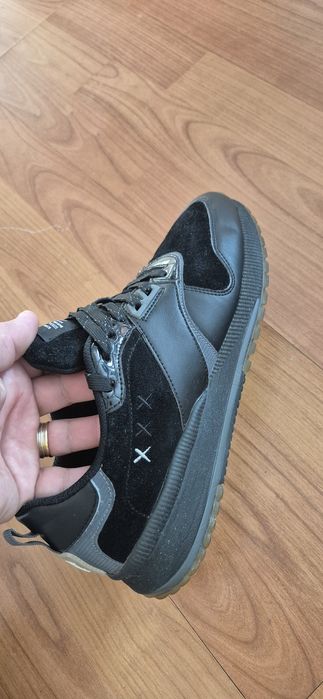 Vând pantofi sport Scotch&Soda